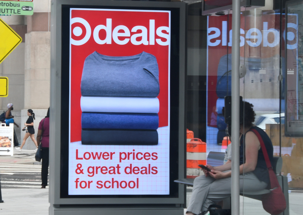 Sales Tip: OOH Influences Back-to-School Purchasing Decisions