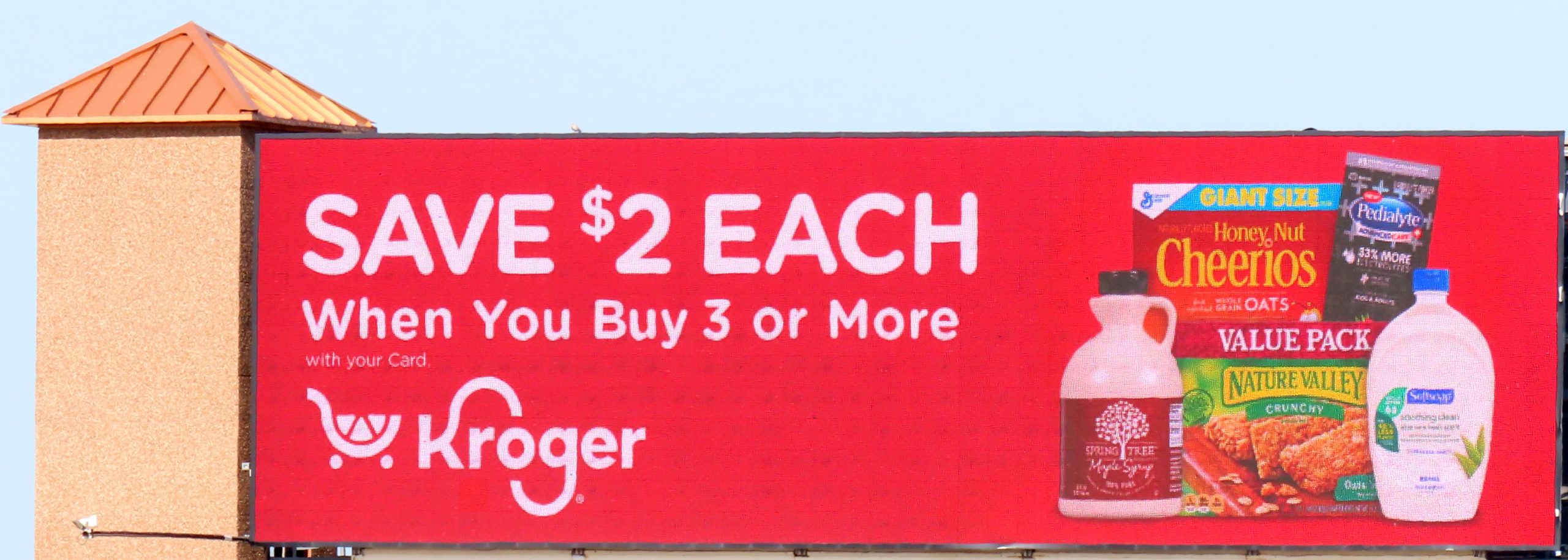 Sales Tip: Consumers Look to OOH Ads to Help with Grocery Inflation